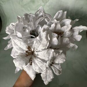 White Glitter Poinsettia Bouquet – Christmas Artificial Floral Arrangement NWT